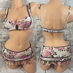 Betsey Johnson Bikini Gypsy Rose Pinup Coquette Skirted Pink Cream Black Size S